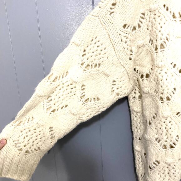 NEW American Eagle Cream Oversized Pointelle Crewneck Boho Sweater XL - Picture 5 of 8